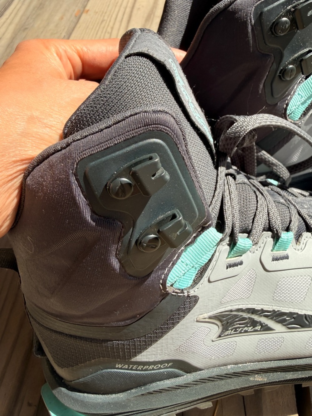 Altra Women's Lone Peak 9 Waterproof Gray and Teal Hiking Boots - Excellent - Picture 13 of 17